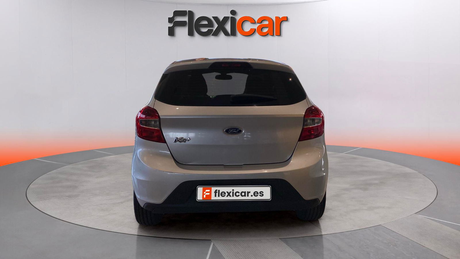 https://cdn-flexicar.caraffinity.it/public_appraisal_images_pro/images/stock/174675/nZlcyBDJ2r__WhatsApp Image 2025-08-13 at 16.17.07 (3).jpeg